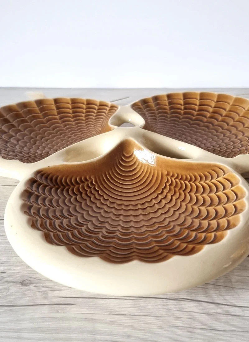 Verceram Ceramique Textured Modernist Tri-Section Clam Dish, 1950s - Image 4