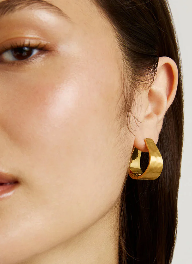 Mara Hinged Hoops