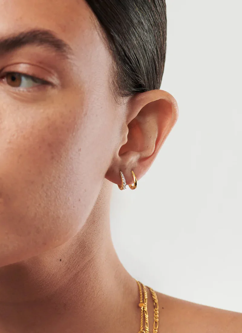 Pave Claw Huggie Earrings - Image 4