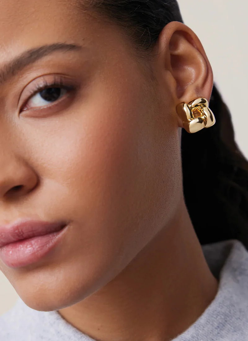 Small Woven Square Earrings - Image 2