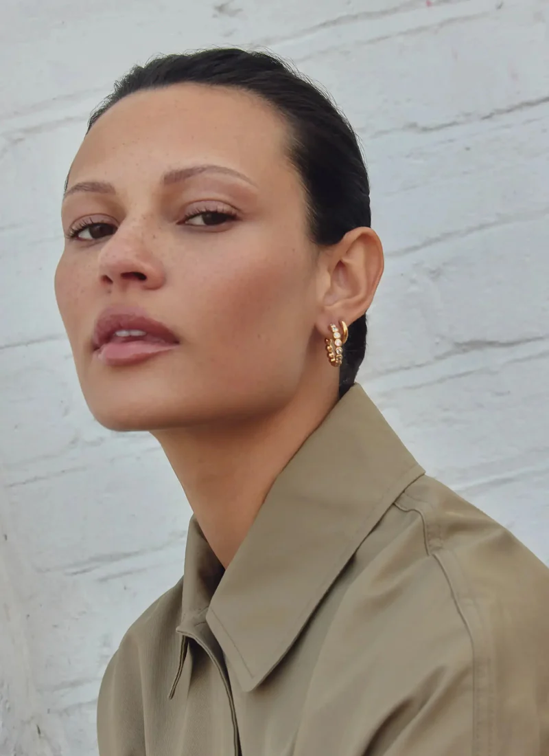 Tennis Medium Hoop Earrings Gold - Image 3