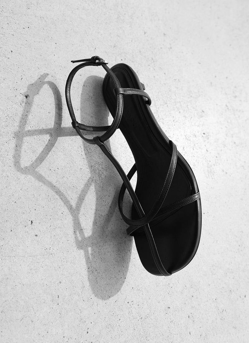 Tee Leather Heeled Sandal - Image 8