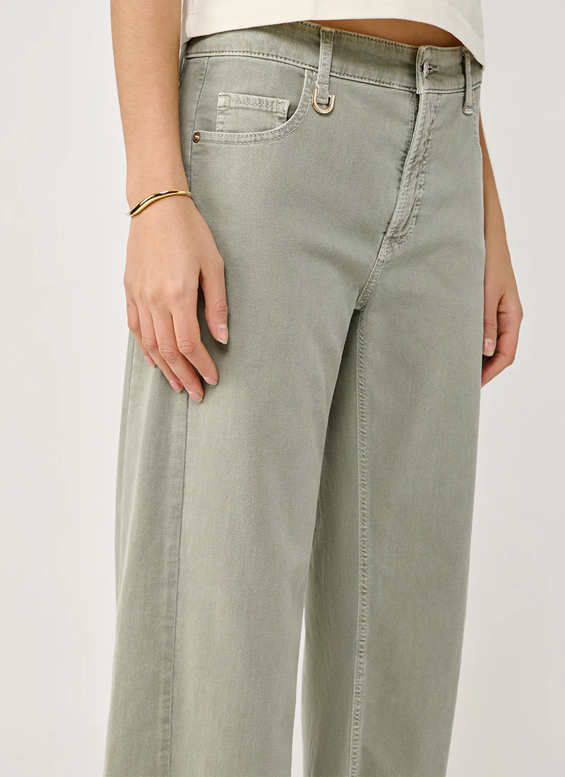 Oria Wide Leg Jeans - Image 3