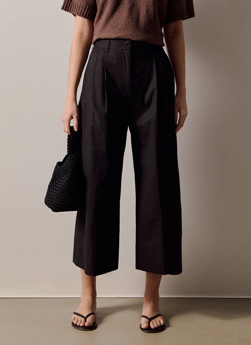Tenerife Wide Leg Pleated Crop Pant