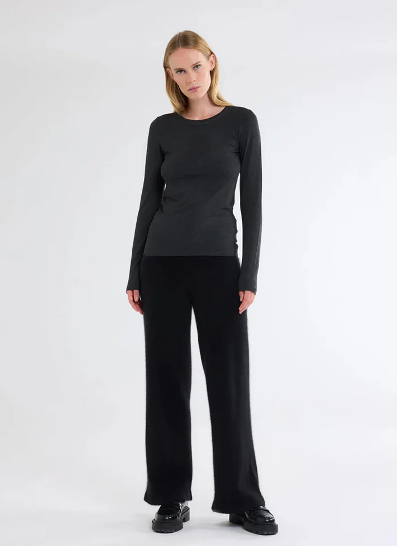 Long Sleeve Crew Tee - Image 6